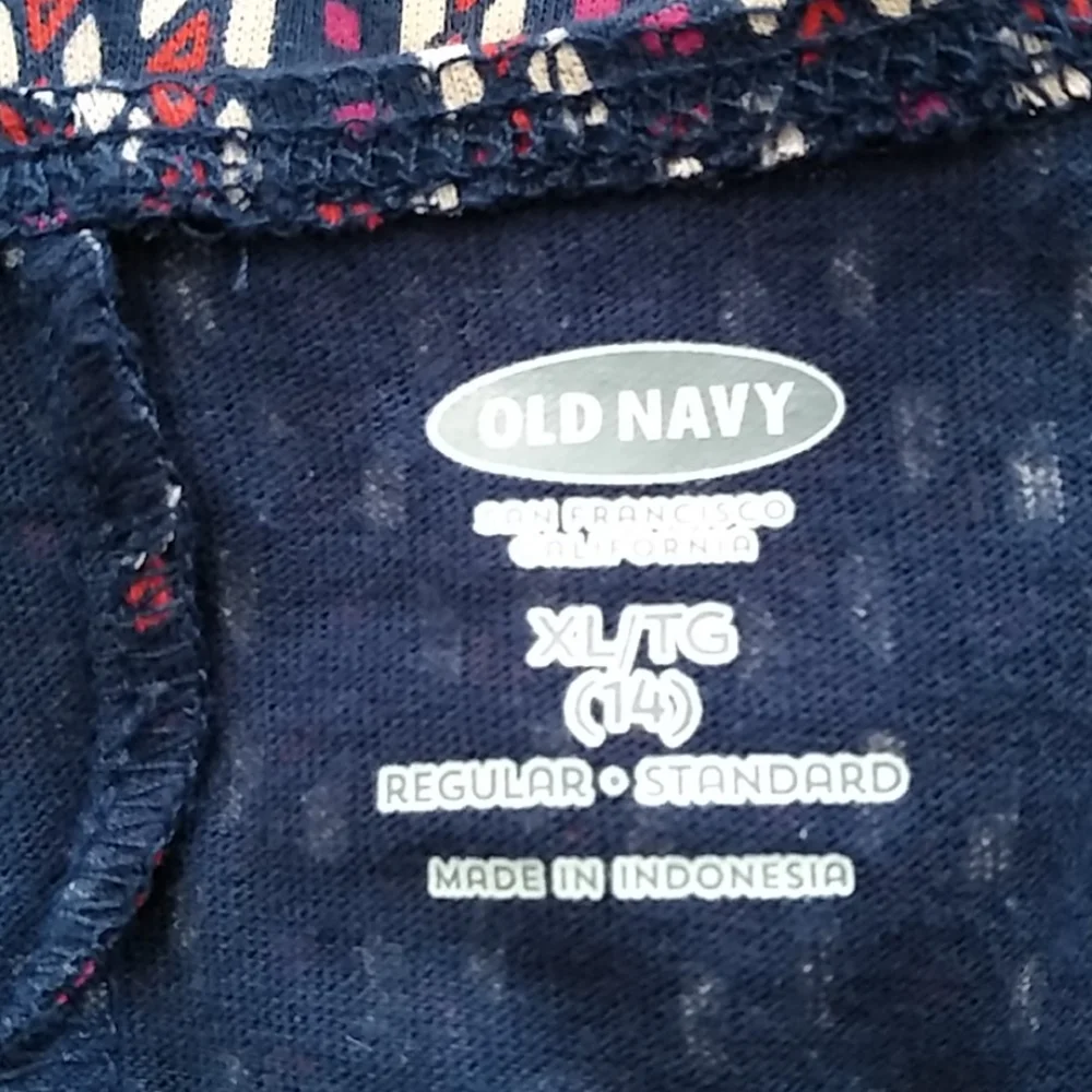 Old‎ Navy geometric long sleeve dress.